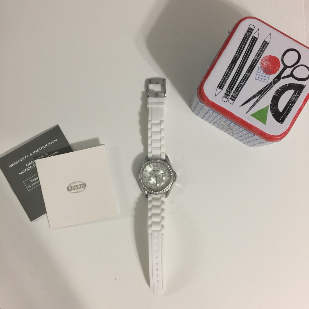 BRAND NEW Fossil White Watch
